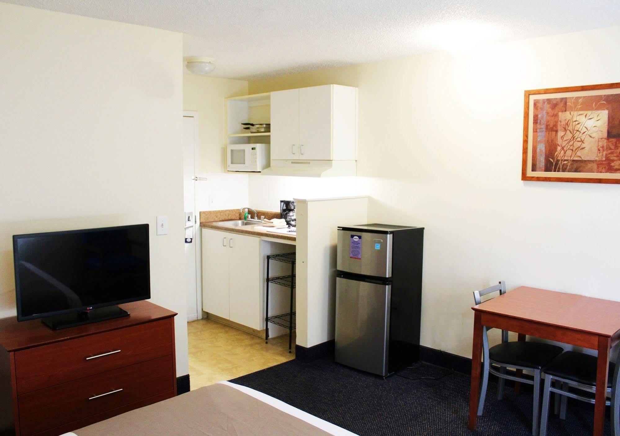 Motel 6-Richmond, Va - I-64 West Хенрико Екстериор снимка